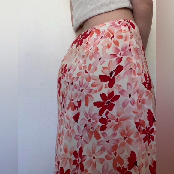 Vintage Ann Taylor Silk Floral Skirt - Picture 5 of 6